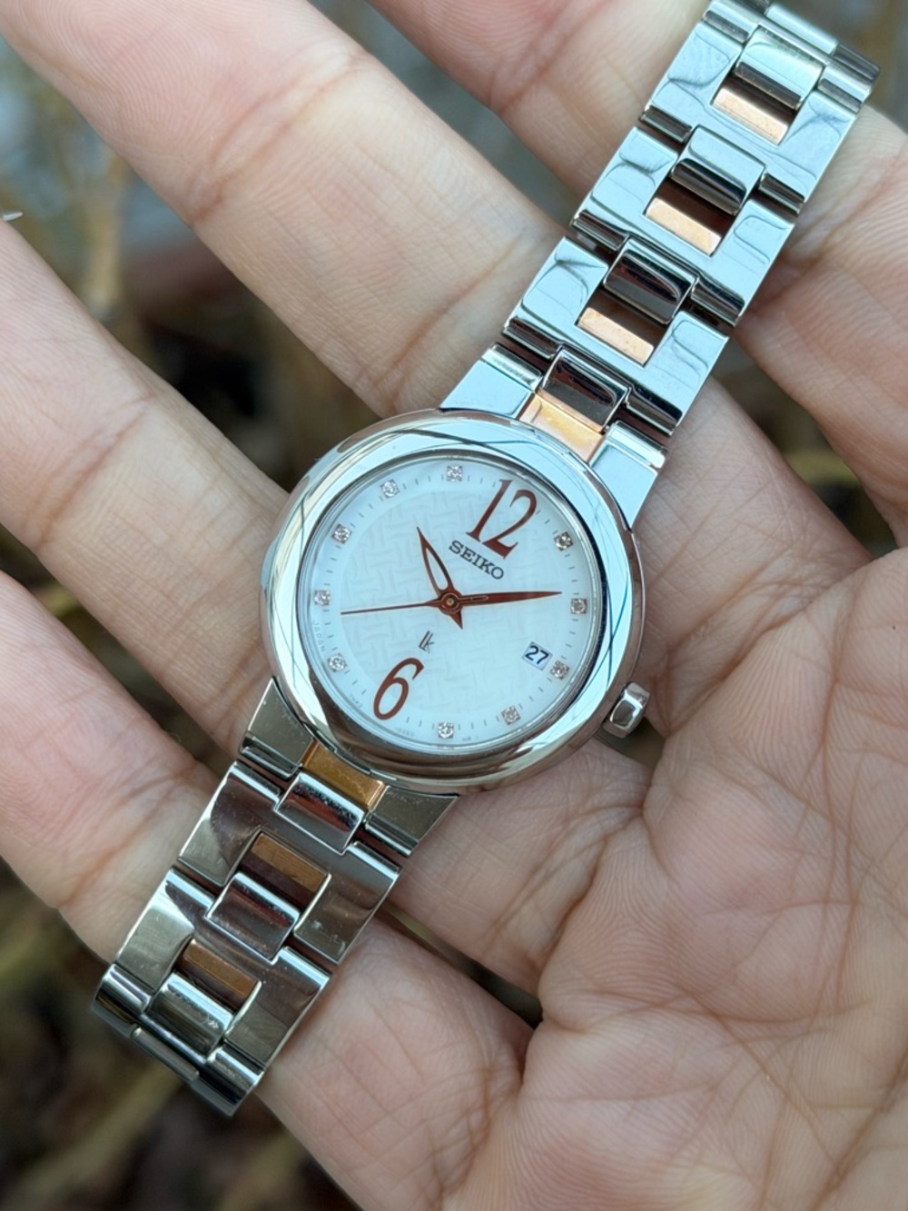 Vintage 1996 Seiko Lukia 7N82-0CN0 Women’s Watch, Two-Toned, Mother of Pearl